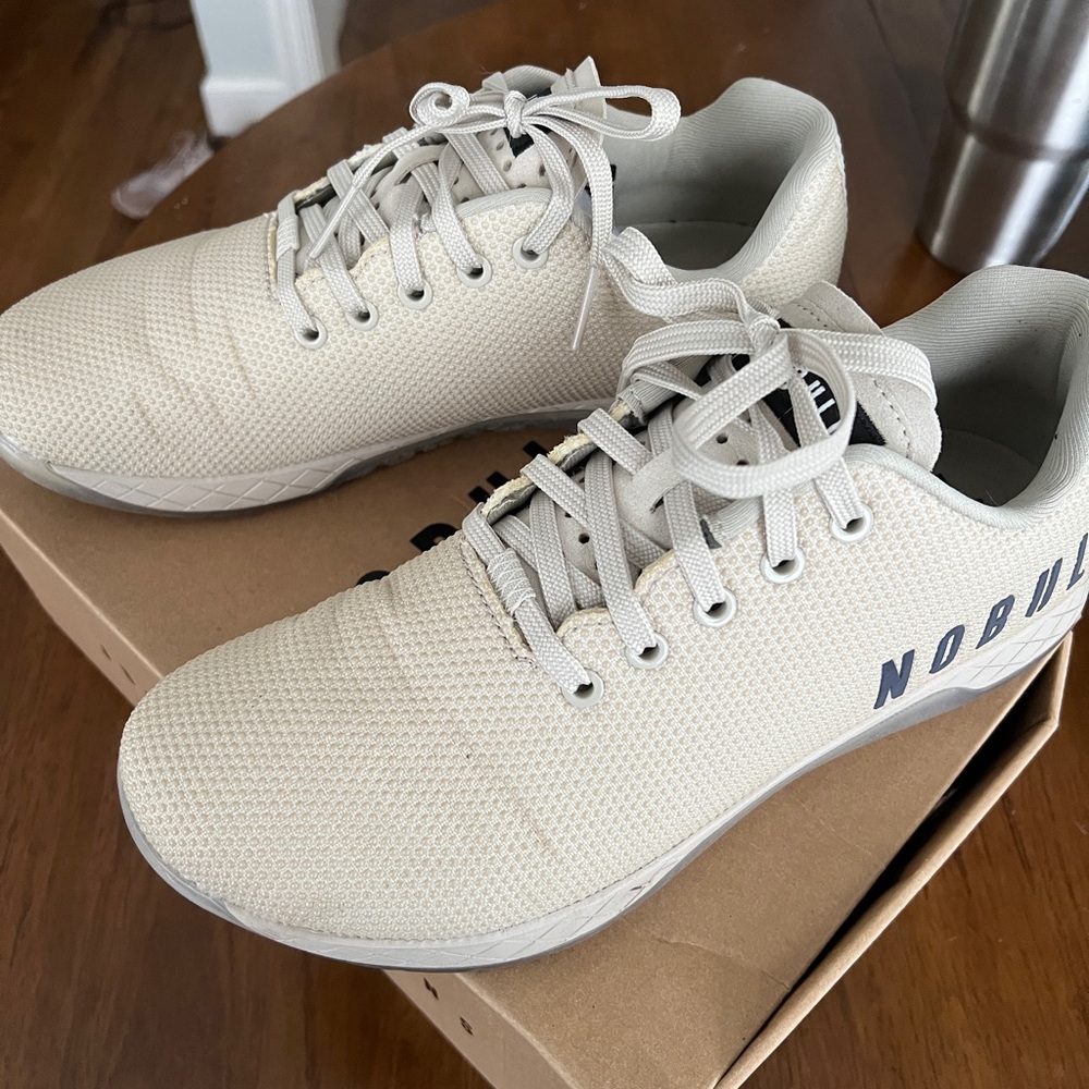 No bull CrossFit shoes. Only worn a few times